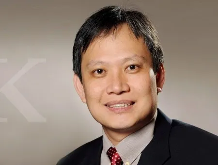 Menikmati angsa hitam