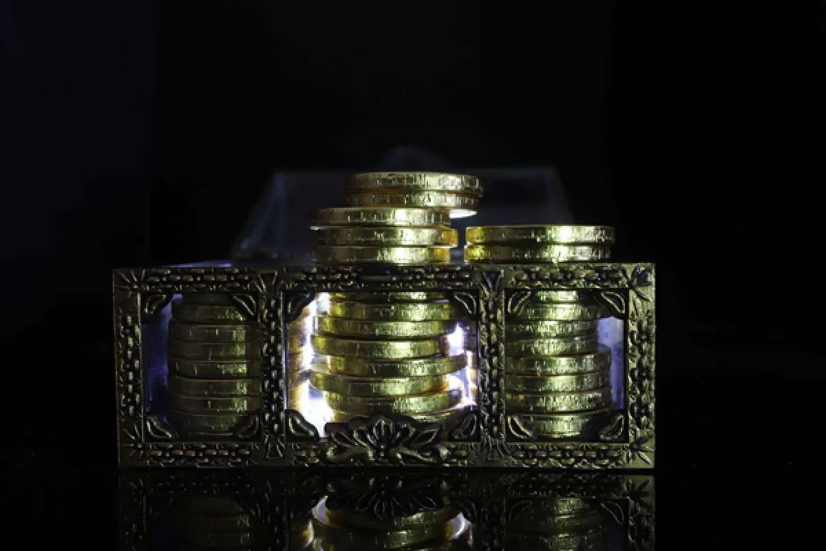 Dana kelolaan reksadana turun di bulan Mei, investor justru menambah unit penyertaan