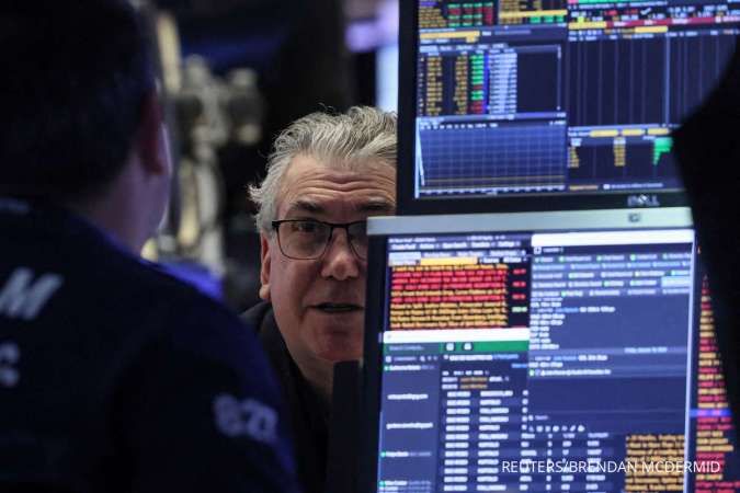 Wall Street Mixed, S&P 500 dan Nasdaq Turun Karena Investor Menanti Data Inflasi AS