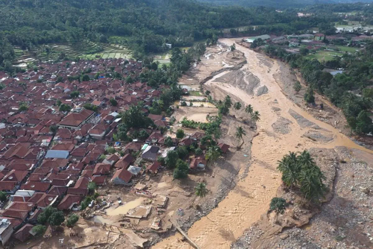 12 pemerintah daerah ini tetapkan status tanggap darurat setelah dilanda banjir
