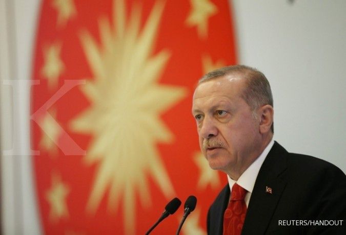 Presiden Turki Tayyip Erdogan menantang mereka yang bermain 