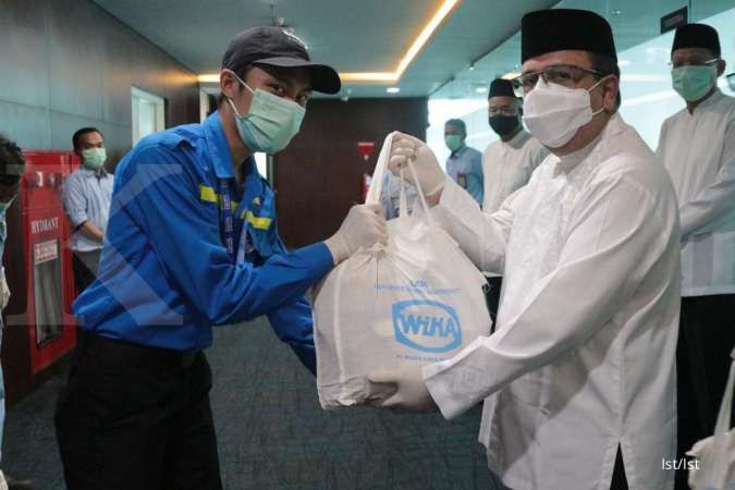 Wijaya Karya (WIKA) salurkan sembako untuk warga DKI Jakarta dan Jawa Barat