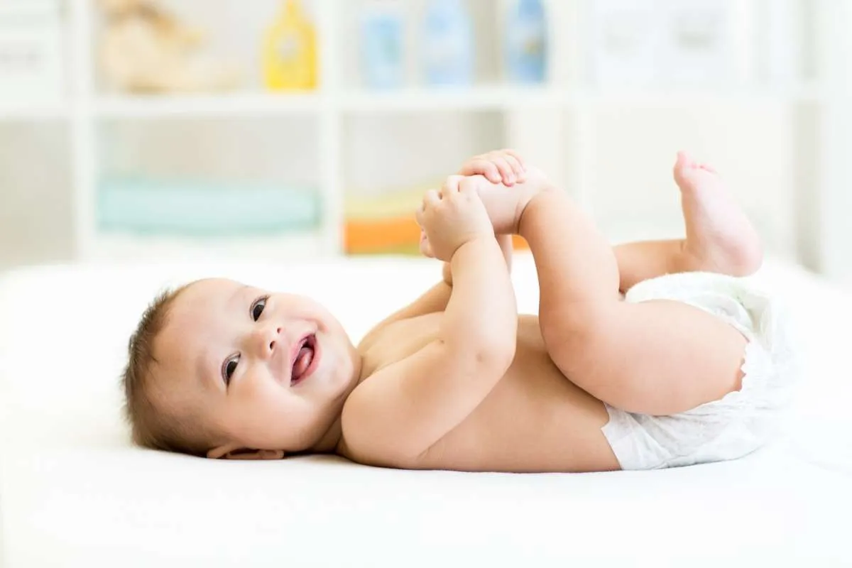 Panduan Tummy Time Bayi Mulai dari Cara dan Durasi yang Benar