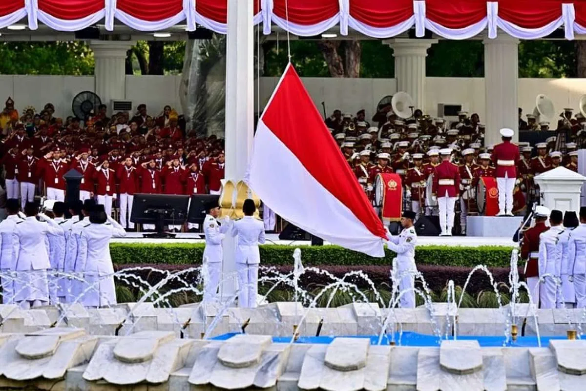 Kenapa Ada Upacara Penurunan Bendera? Ini Aturan sesuai UU
