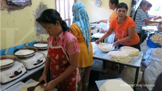 Belanja jajanan pasar di Kampung Kue (1)