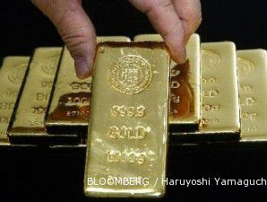 Harga emas terus bergerak mendekati rekor