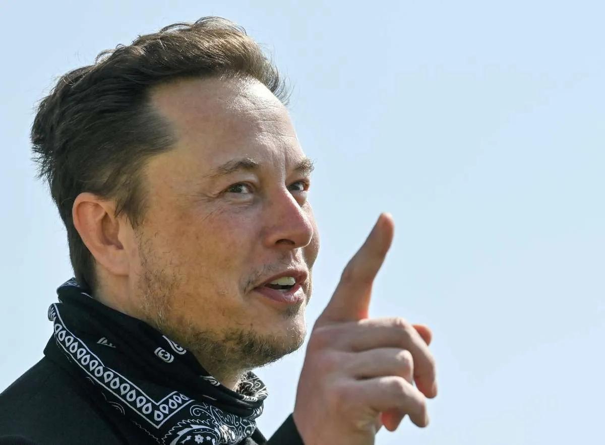 Elon Musk tegur keras CEO Binance soal Dogecoin, ada apa?