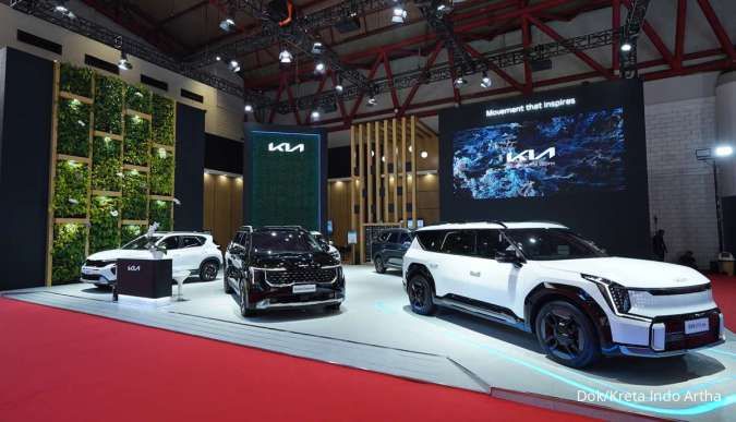 Hadir di IIMS 2025, KIA Pamerkan Berbagai Model SUV, MPV, Hingga EV