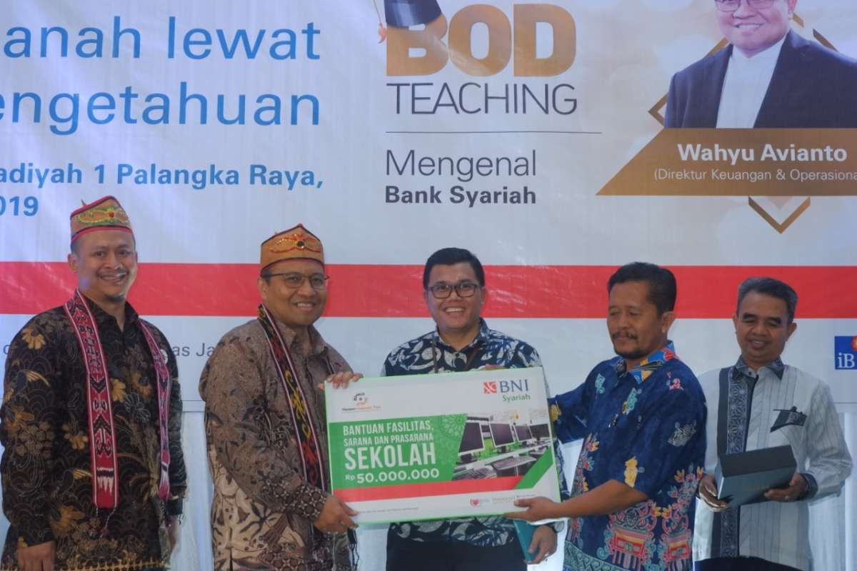 Tingkatkan Literasi Keuangan Pelajar, BNI Syariah Gelar Direksi Mengajar di Palangka Raya
