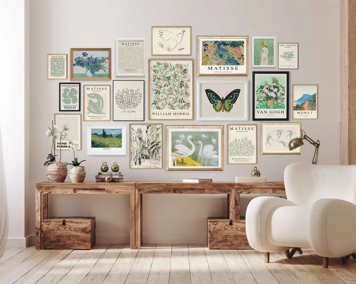 Cara Menata Foto di Dinding Ruang Tamu, Ciptakan Kesan Galeri