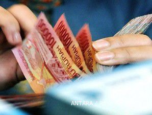 Investor lepas saham, rupiah tergerus 0,7% pagi ini