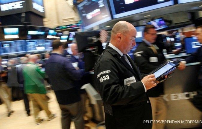 Wall Street mixed, saham McDonalds terpuruk 