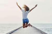 Ramalan Zodiak Keuangan & Karier Besok Sabtu 1 November 2025: Awal Bulan Rezeki Baru