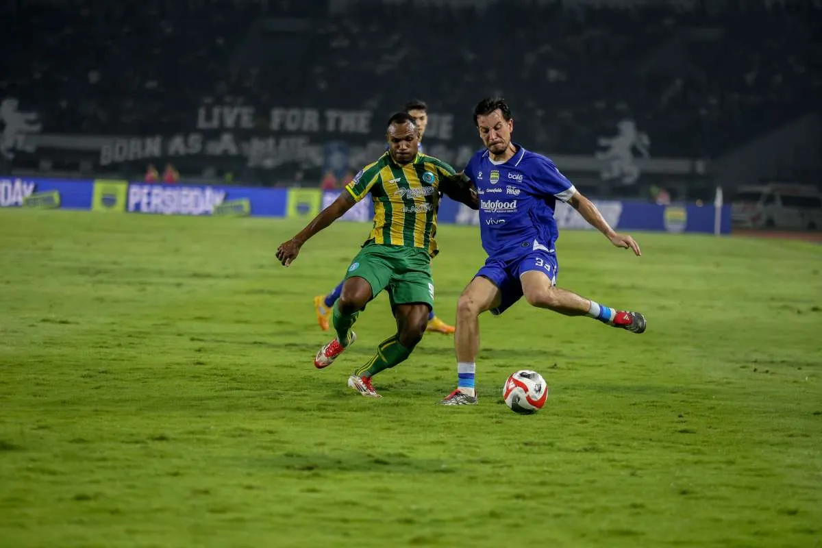 Hasil Super League: Persib Bandung Kembali Ke Puncak Usai Kalahkan PSBS Biak 1-0