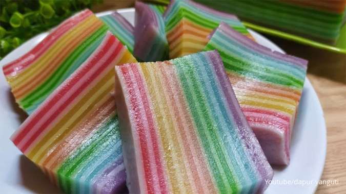 2 Resep Kue Lapis Pelangi, Jajanan Pasar Berwarna-warni yang Bertabur Kelapa Parut