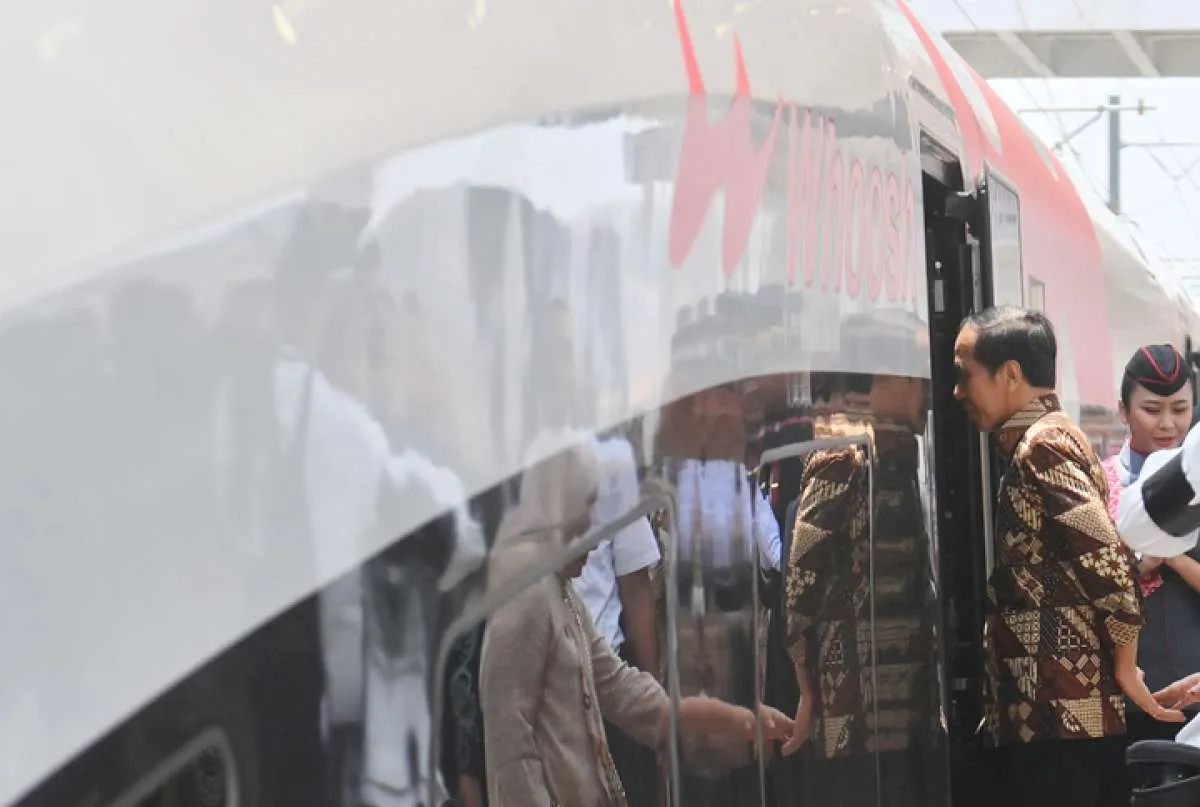Tarif Kereta Cepat Segera Ditetapkan, Jokowi Bocorkan Kisaran Harganya