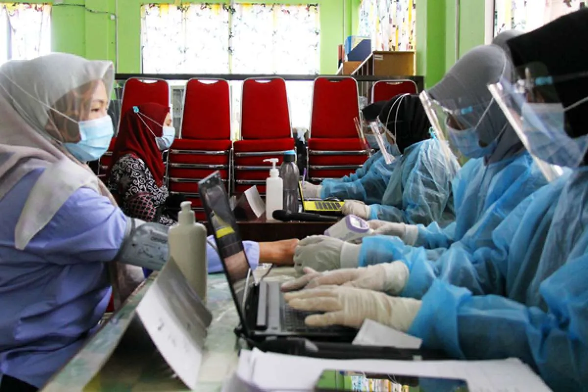 Pemerintah masih menggodok regulasi pelibatan swasta dalam vaksinasi Covid-19