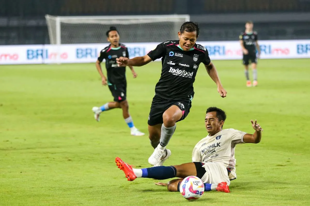 Link Live Streaming Persita vs Persib Bandung di BRI Liga 1 Pukul 15.30 WIB