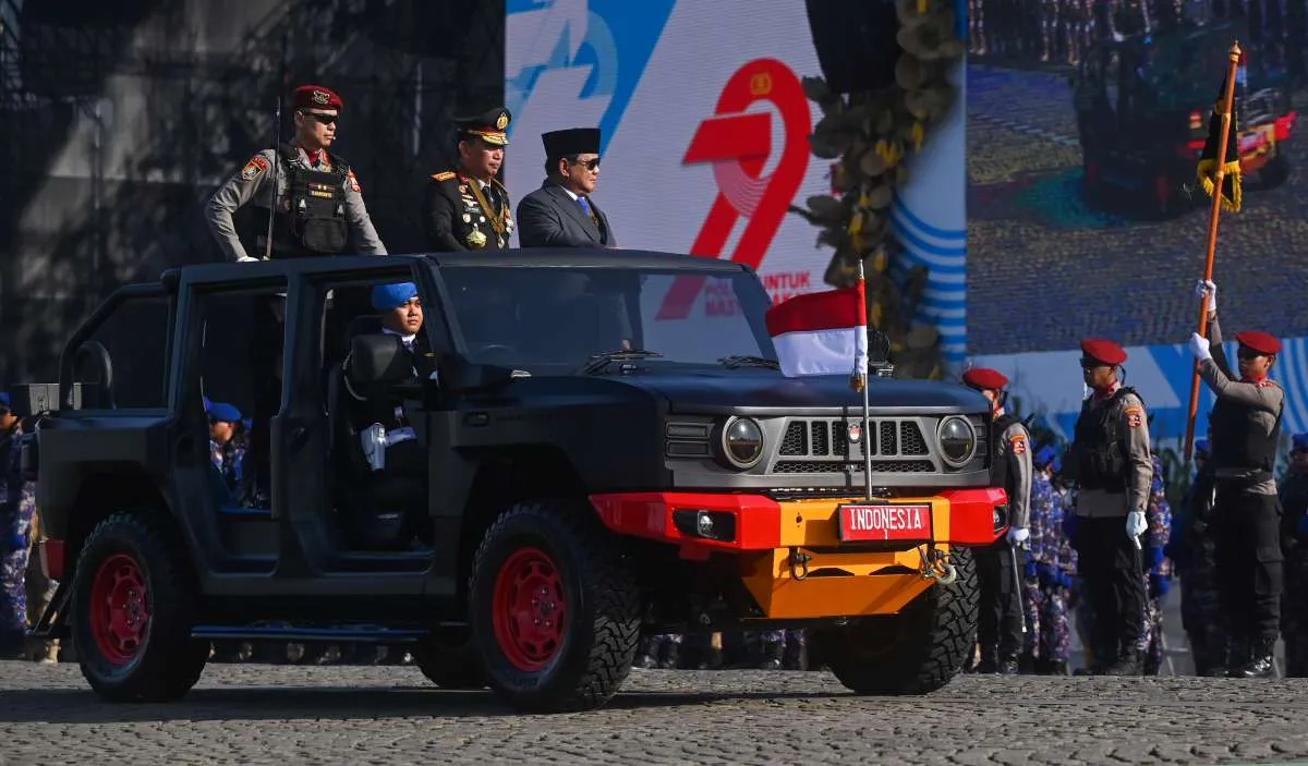 Presiden Prabowo Hadiri HUT ke-79 Bhayangkara, Naik Maung MV3 Garuda Limousine