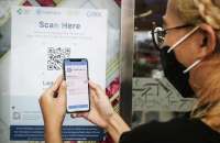 Cara cek sertifikat vaksin Covid-19 di Peduli Lindungi & scan barcode masuk mall