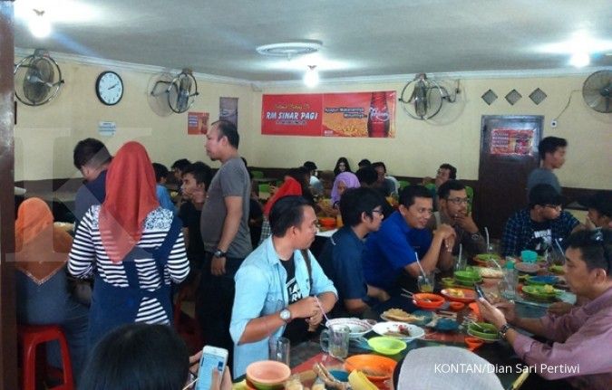 Soto gurih kaya rempah di Kedai Sinar Pagi