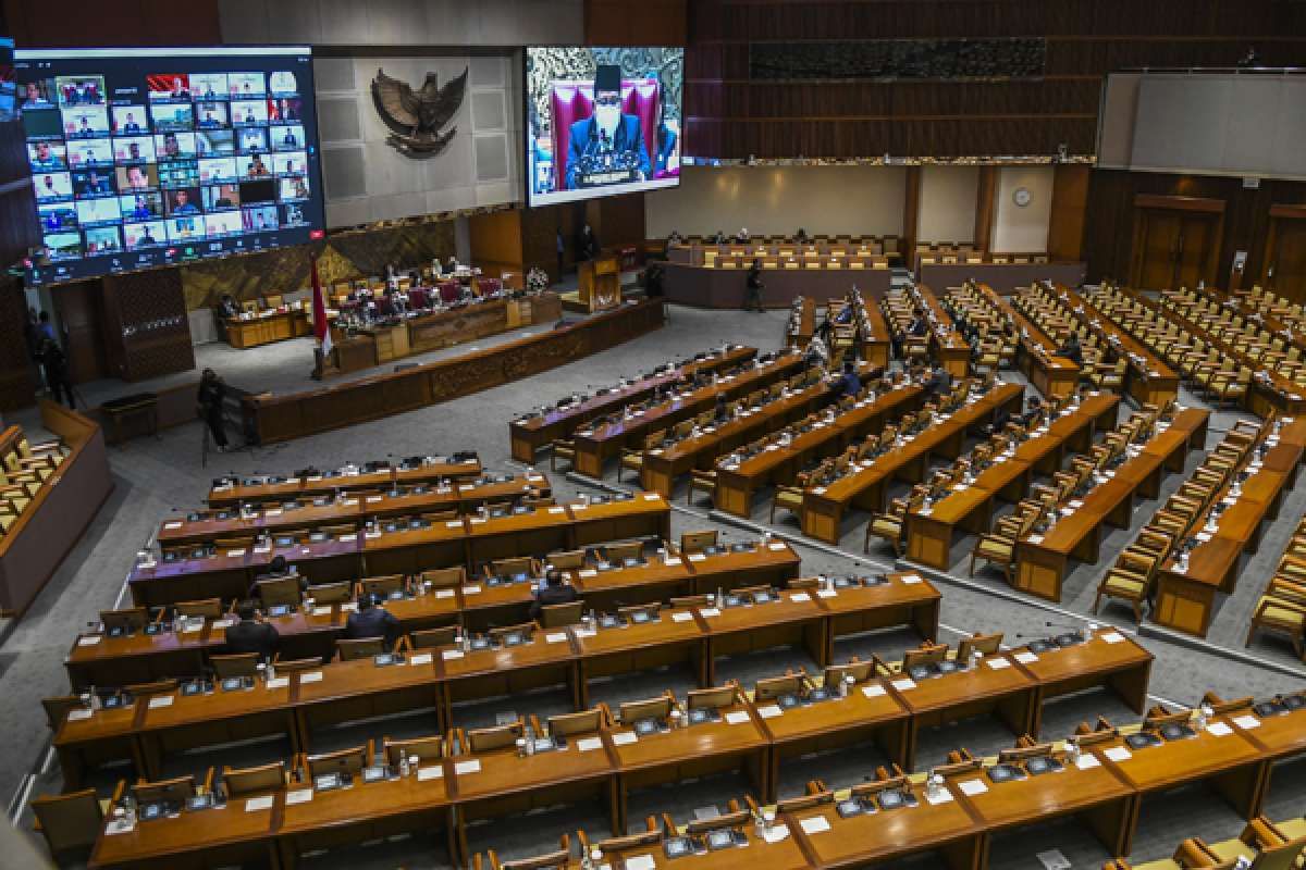 DPR Mengesahkan Revisi UU RUU Jalan 