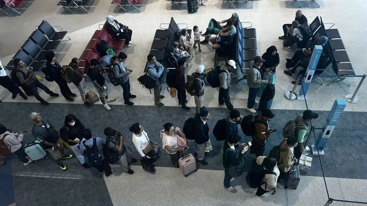 84% Konsumen Indonesia Banyak Belanja di Akhir Tahun dan Biayai Pakai Utang