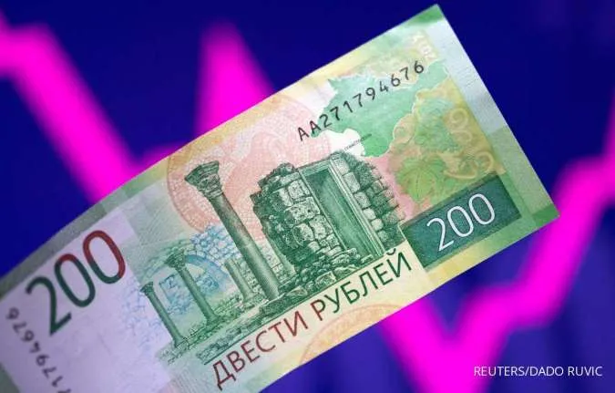 Russian Central Bank Keeps Rates at 16%, Says Policy Will Stay Tight
