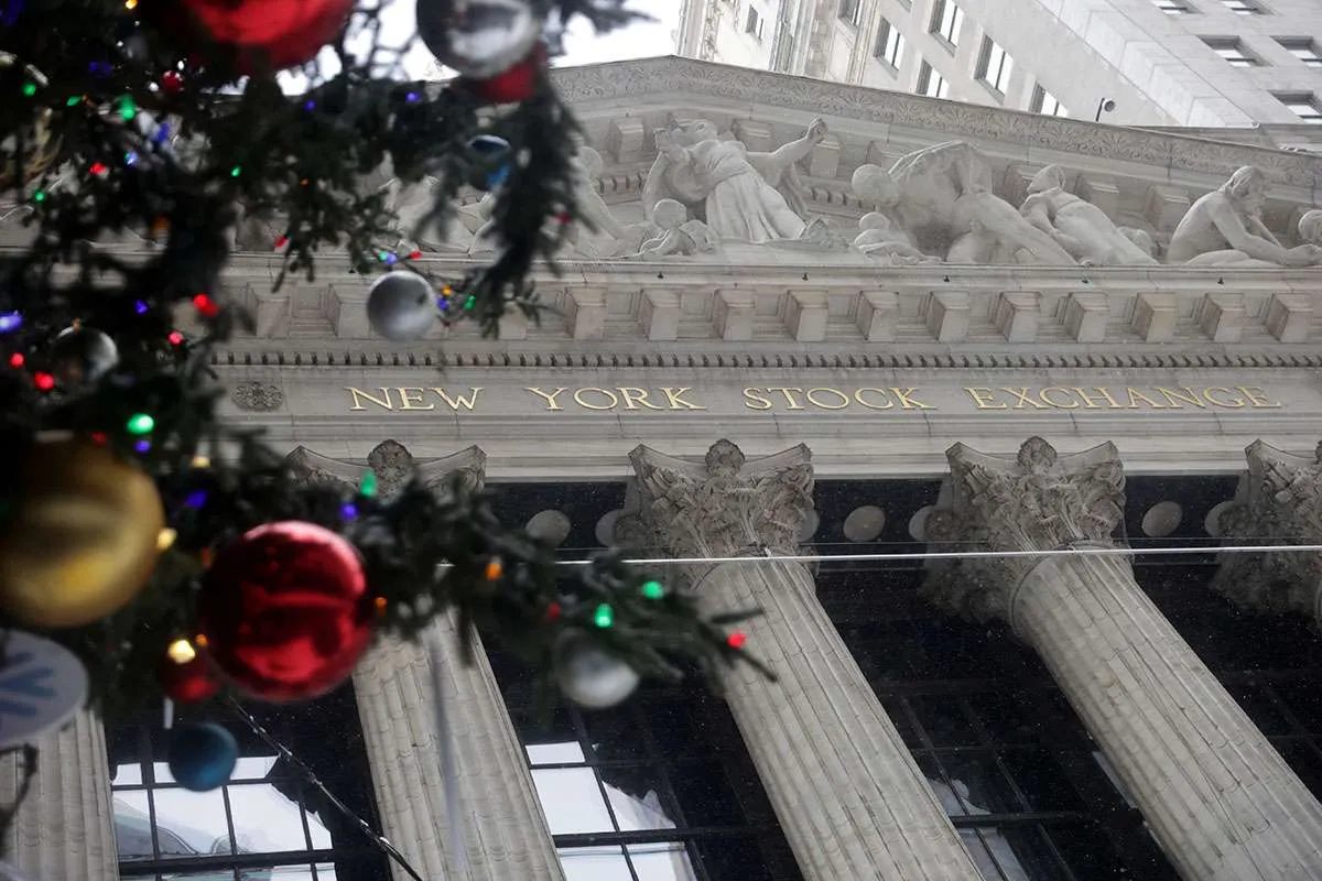 Wall Street dibuka melemah dipicu kekhawatiran Senat AS yang dikuasi Partai Demokrat