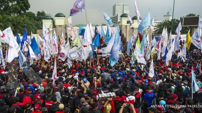 150 buruh Carrefour rayakan May Day di jalan