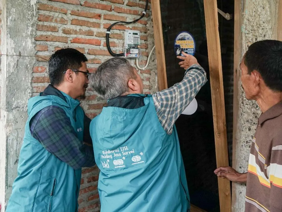  IDSurvey Berikan Penerangan Listrik di 18 Desa Kabupaten Banyumas