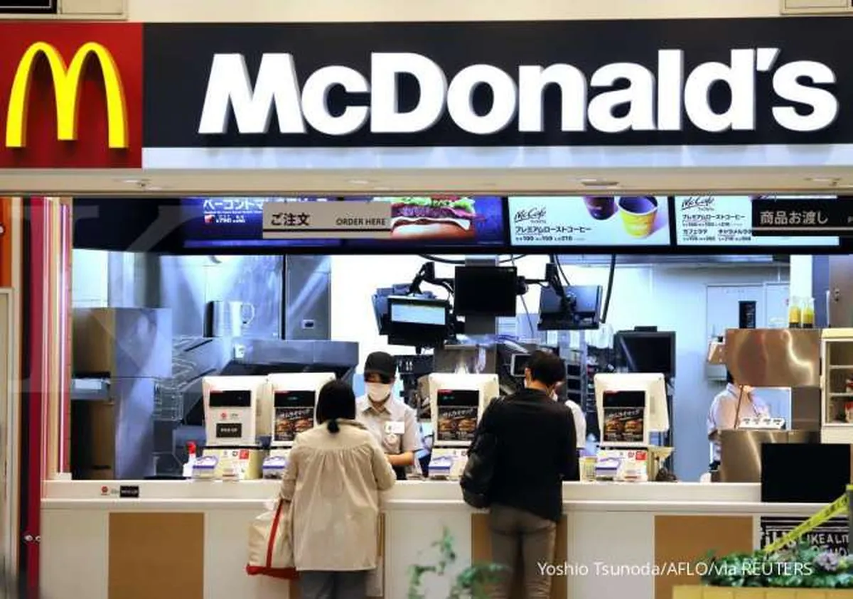 Laba McDonald's terus menurun akibat corona
