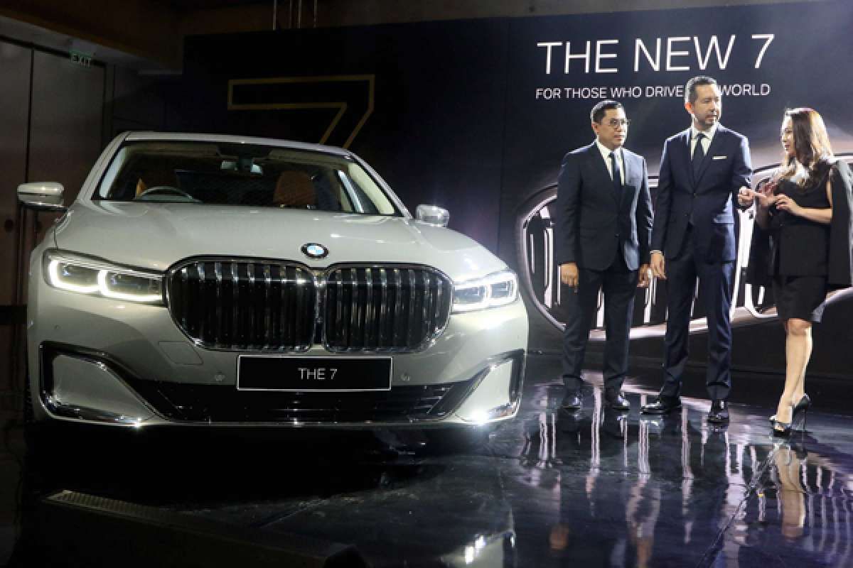 Peluncuran BMW seri 7 Long Wheelbase