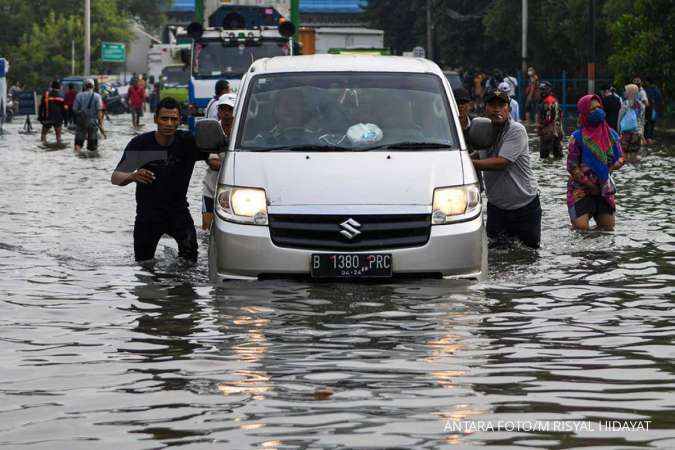 Banjir rob kembali datang, warga Ancol Jakarta Utara bersiap-siap