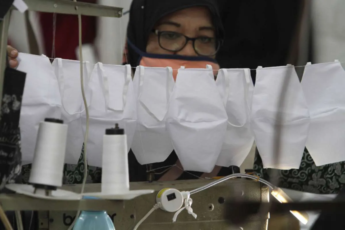 Jangan asal pakai, ini durasi pemakaian masker menurut direktur Bank Mandiri