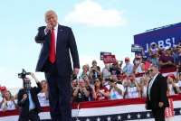 Blokir WeChat, pengguna WeChat di AS gugat Presiden Donald Trump