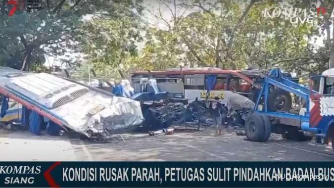 Kecelakaan Maut Adu Banteng! Bus Sugeng Rahayu vs Bus Eka, 3 Meninggal 16 Terluka