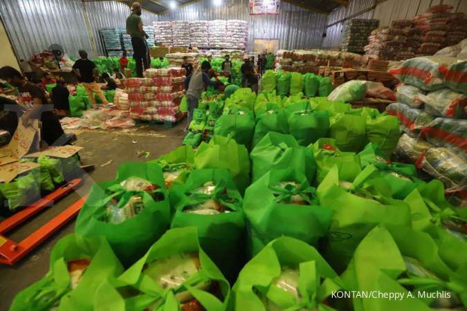Selama PPKM Darurat, pemerintah akan salurkan bantuan beras