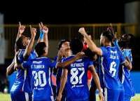 Link Live Streaming Arema FC vs Madura United di BRI Liga 1 Pukul 19.00 WIB