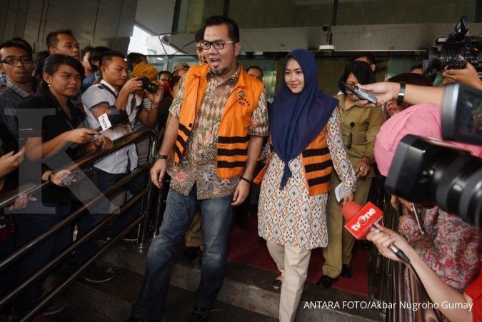 Bupati Empat Lawang didakwa menyuap Akil Mochtar