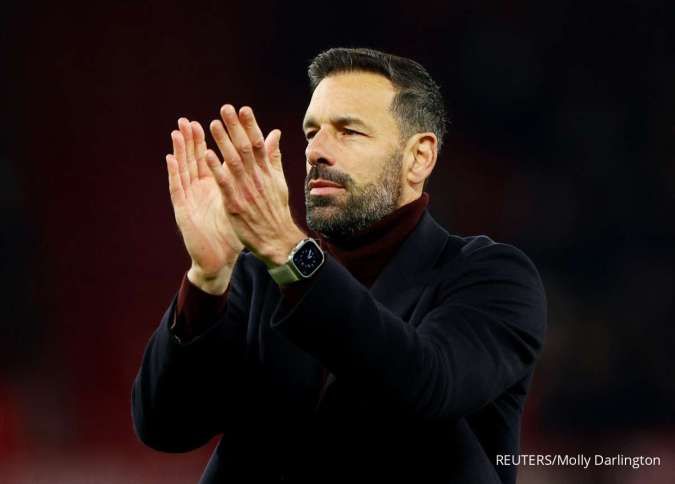 Ruud Van Nistelrooy Full Senyum, Menang pada Laga Debut Bersama Leicester City