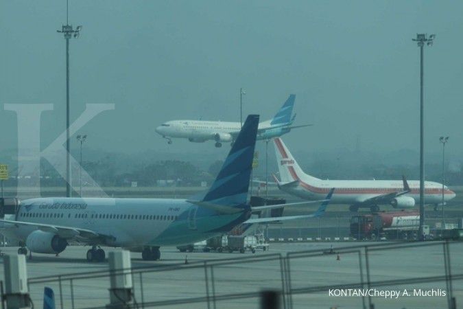 Strategi Garuda dan AirAsia Siasati Kenaikan Harga Bahan Bakar