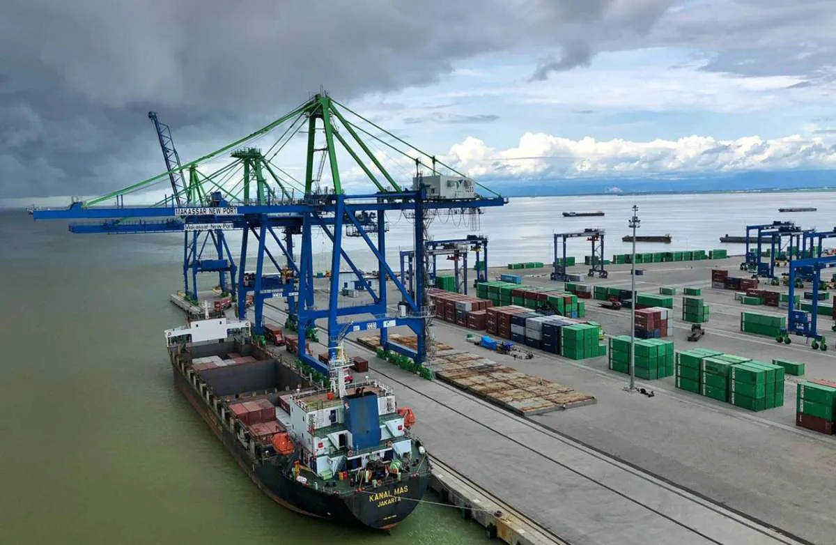 Jokowi Akui Biaya Logistik Indonesia Masih Sedikit Lebih Tinggi dari Negara Lain