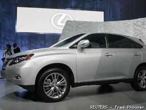 Pelayanan Ekstra Bikin Penjualan Lexus Melonjak