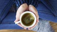 Meskipun Segar dan Enak, Ini Bahaya Minum Teh Panas untuk Kesehatan