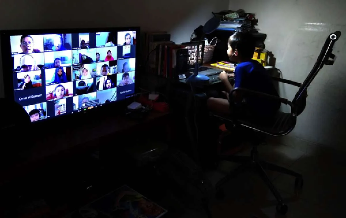 Zoom menutup sementara akun aktivis berbasis di AS setelah acara Tiananmen