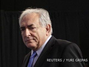 Mantan Direktur IMF, Strauss-Kahn bebas dengan tebusan US$ 1 juta