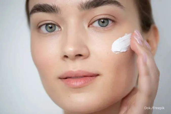 Inilah 4 Cara Memilih Produk Skincare untuk Kulit Kering, Sudah Benar?