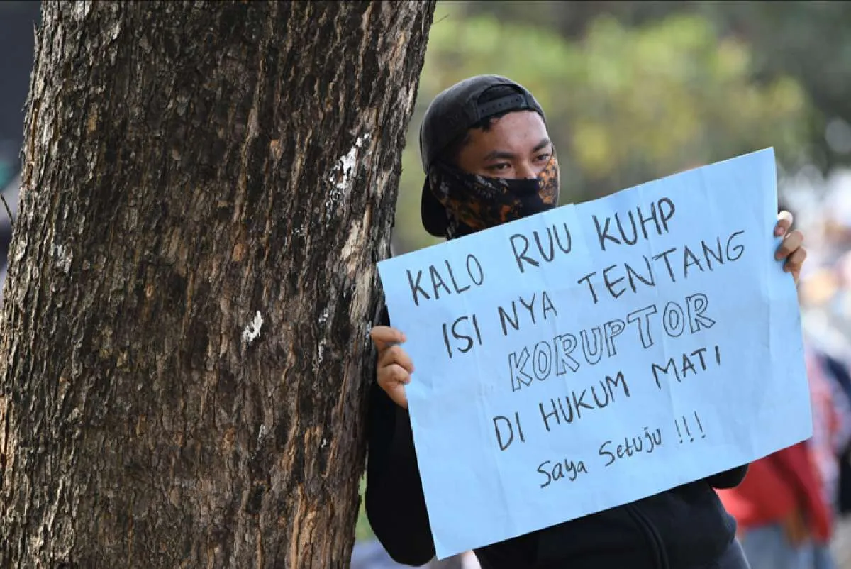 Pukat UGM gugat UU KPK
