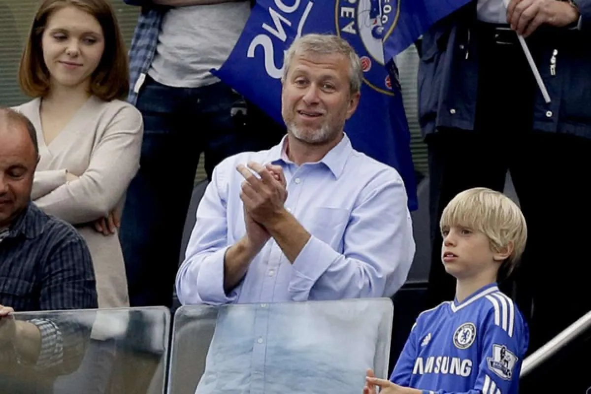 Abramovich Jual Perusahaannya ke Direktur Chelsea di Hari Pertama Invasi Rusia